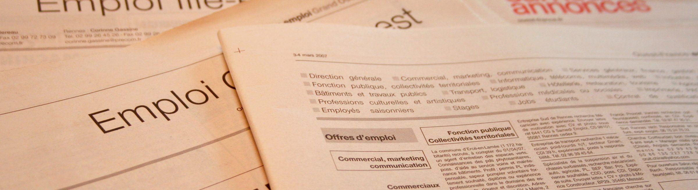Des offres d'emploi dans des journaux de Charente-Maritime